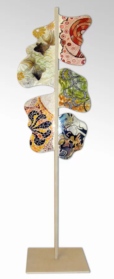 trip around the world . 170x45 (pied métal 40x40)